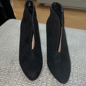 Black boot heel size 7